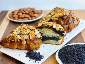 Croissants aux amandes sésame noir