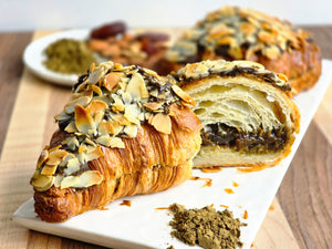 Croissant aux amandes, hojicha & abricot